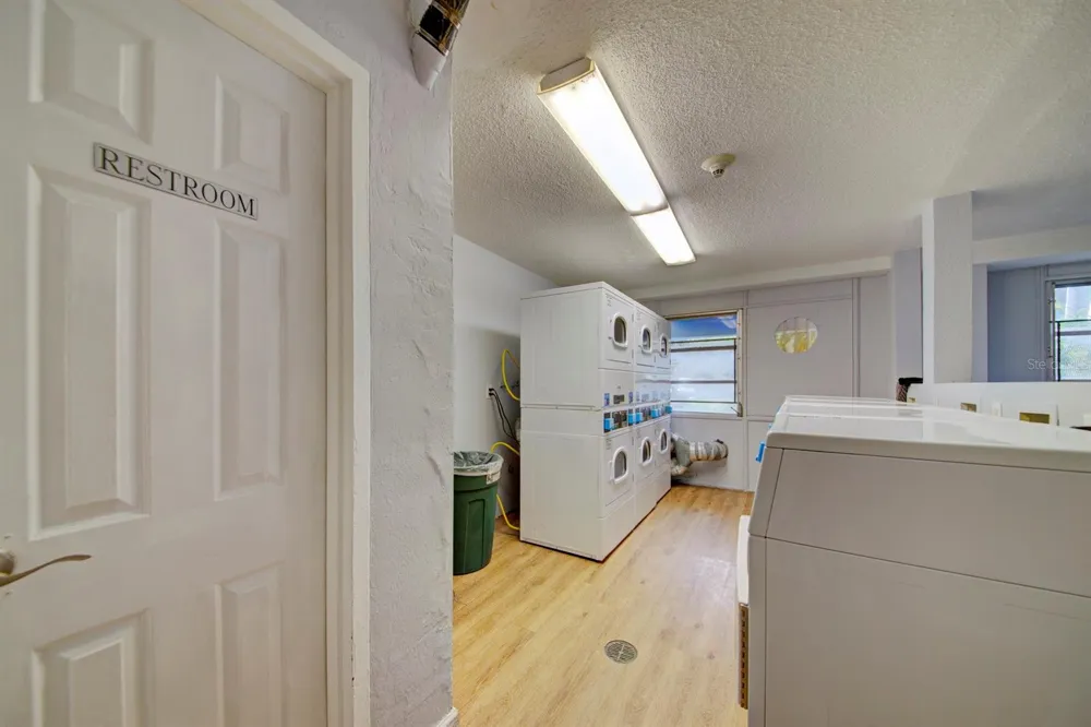 3315 58TH AVENUE S #306 St Petersburg, FL 33712