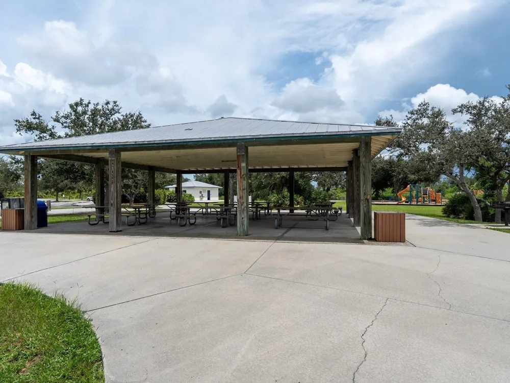 104 ARROW LANE Rotonda West, FL 33947