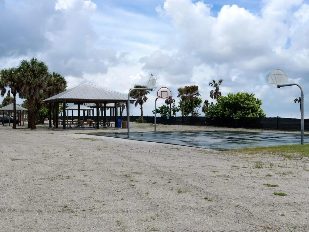 104 ARROW LANE Rotonda West, FL 33947