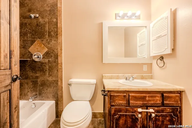429 MOONWIND DR Uvalde, TX 78801