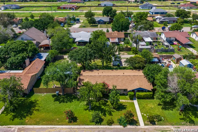429 MOONWIND DR Uvalde, TX 78801