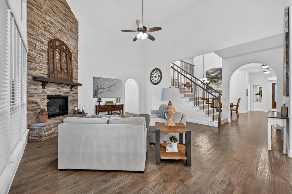 11601 Norcross Drive Cross Roads, TX 76227