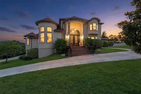 1373 Overlook Circle