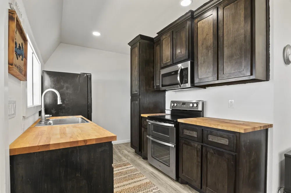 772 County Road 2417 Leesburg, TX 75451