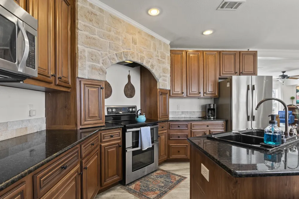 772 County Road 2417 Leesburg, TX 75451