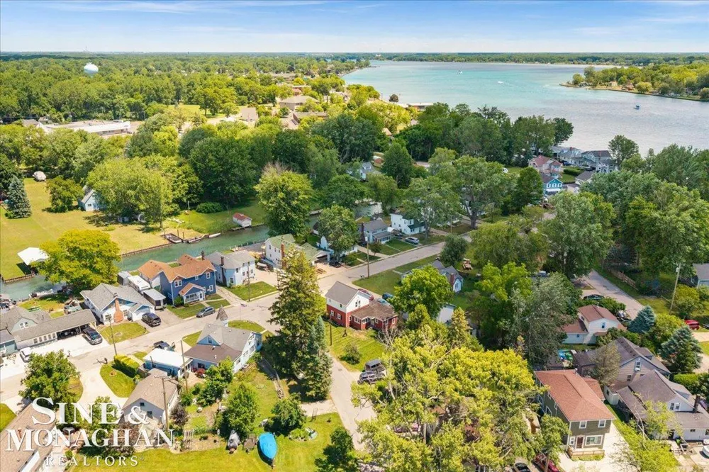 447 Ruskin Drive Algonac City, MI 48001
