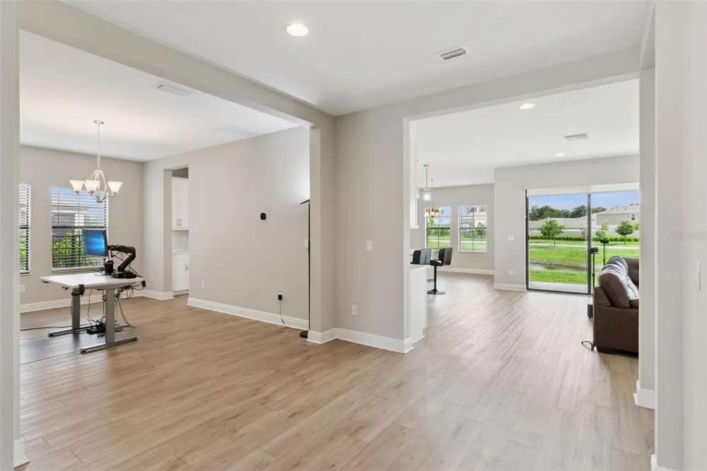 14825 PADDOCK POND AVENUE Lithia, FL 33547