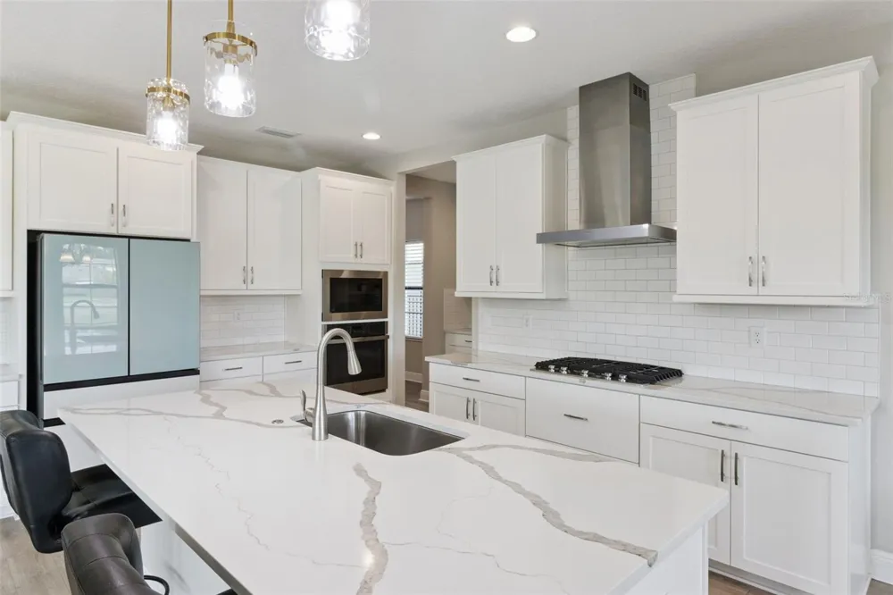 14825 PADDOCK POND AVENUE Lithia, FL 33547