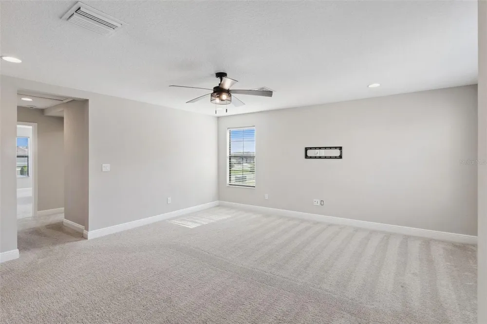 14825 PADDOCK POND AVENUE Lithia, FL 33547
