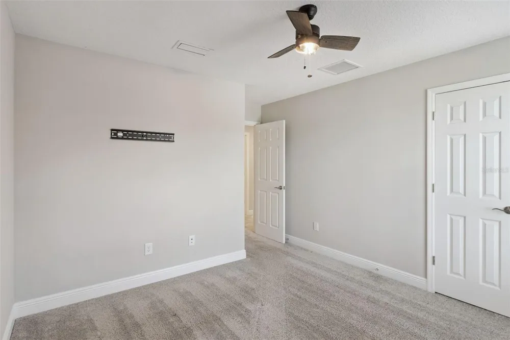 14825 PADDOCK POND AVENUE Lithia, FL 33547