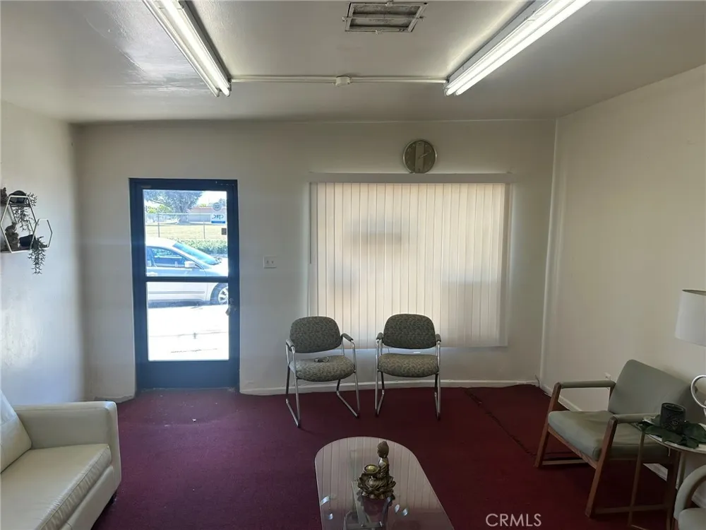 400 Central Avenue Compton, CA 90220