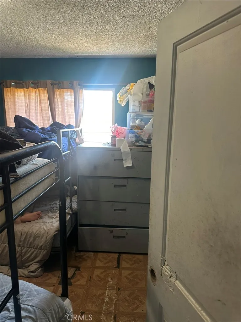 400 Central Avenue Compton, CA 90220