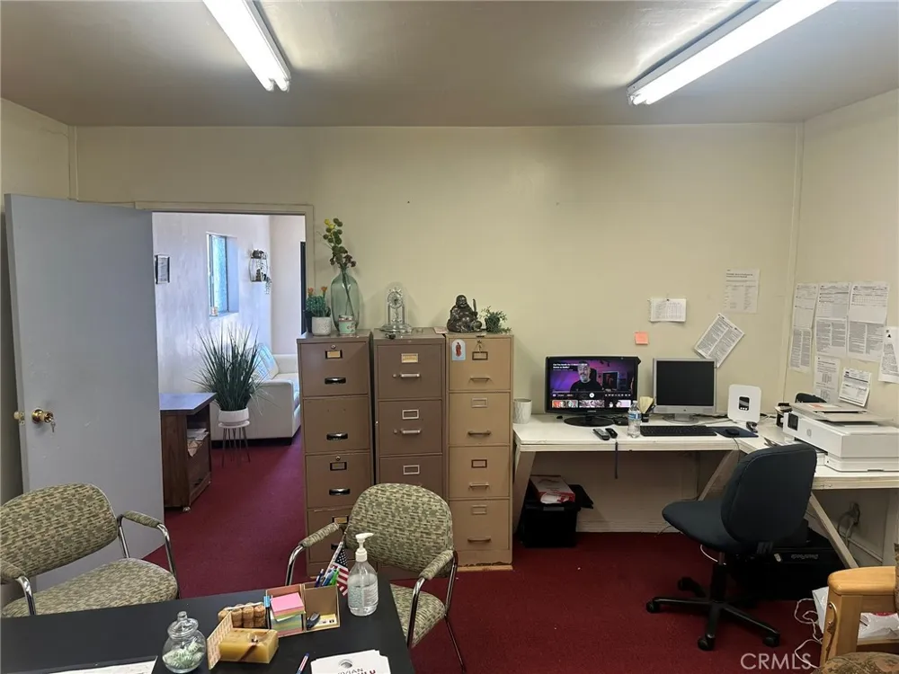 400 Central Avenue Compton, CA 90220