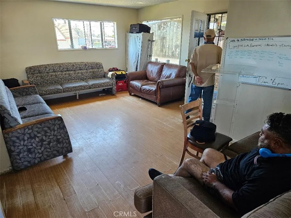 400 Central Avenue Compton, CA 90220