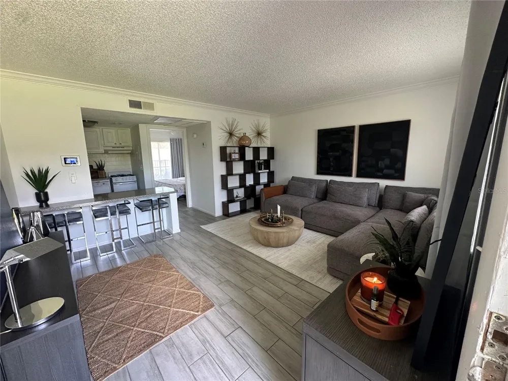 115 OYSTER BAY CIRCLE #170 Altamonte Springs, FL 32701