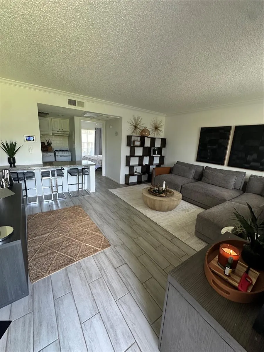 115 OYSTER BAY CIRCLE #170 Altamonte Springs, FL 32701
