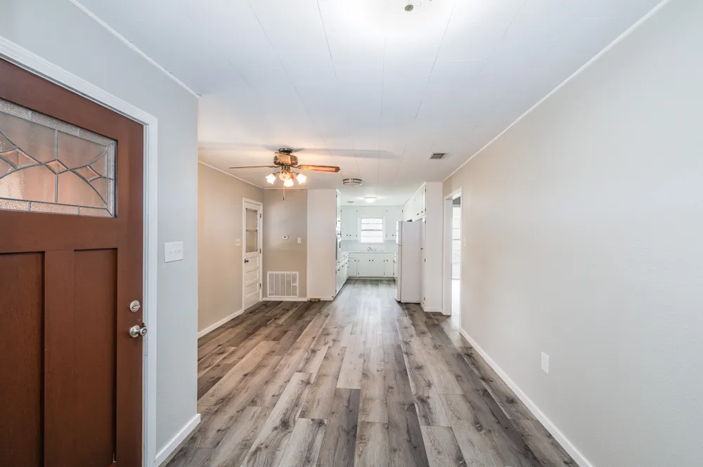116 E Wallace Street Gonzales, TX 78629