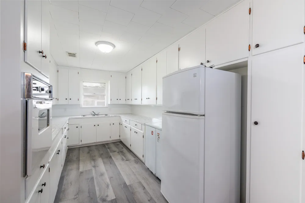 116 E Wallace Street Gonzales, TX 78629