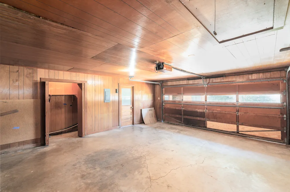 116 E Wallace Street Gonzales, TX 78629