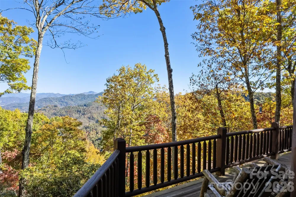 53 Kamama Trail Maggie Valley, NC 28751