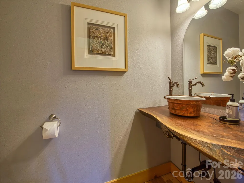 53 Kamama Trail Maggie Valley, NC 28751