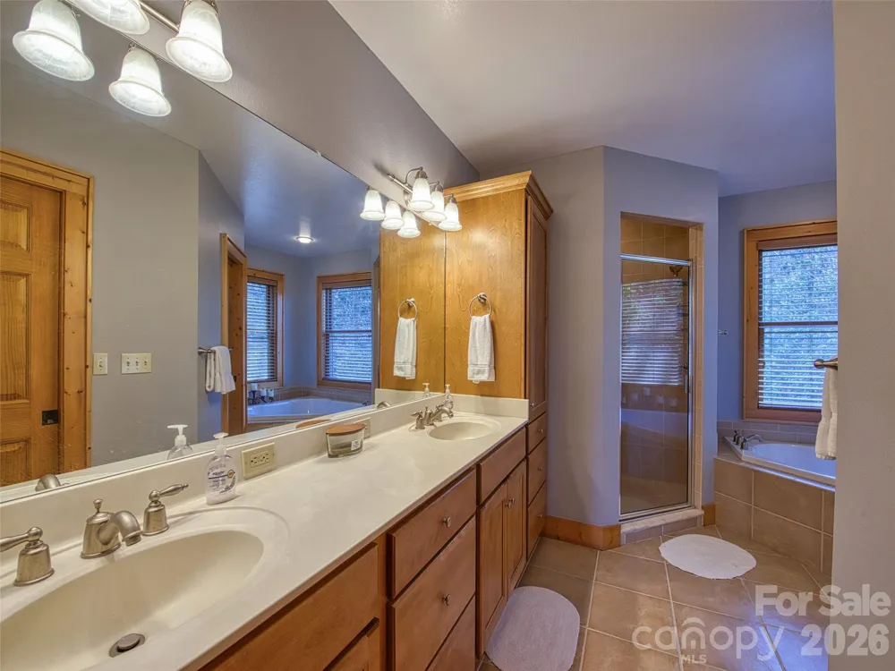 53 Kamama Trail Maggie Valley, NC 28751