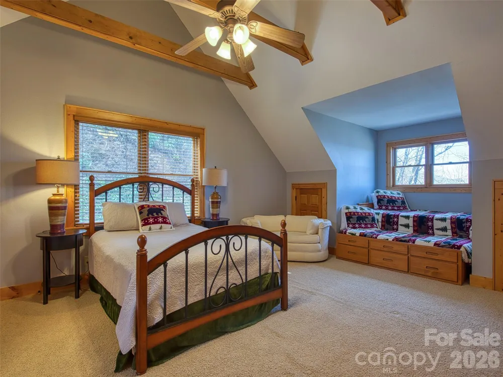 53 Kamama Trail Maggie Valley, NC 28751