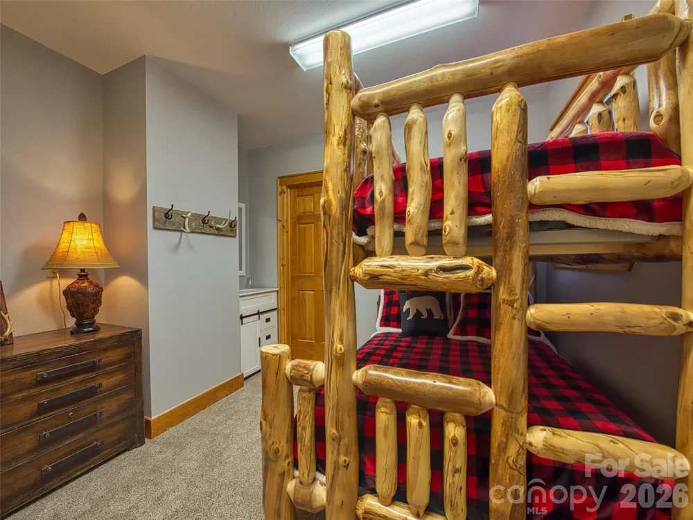 53 Kamama Trail Maggie Valley, NC 28751