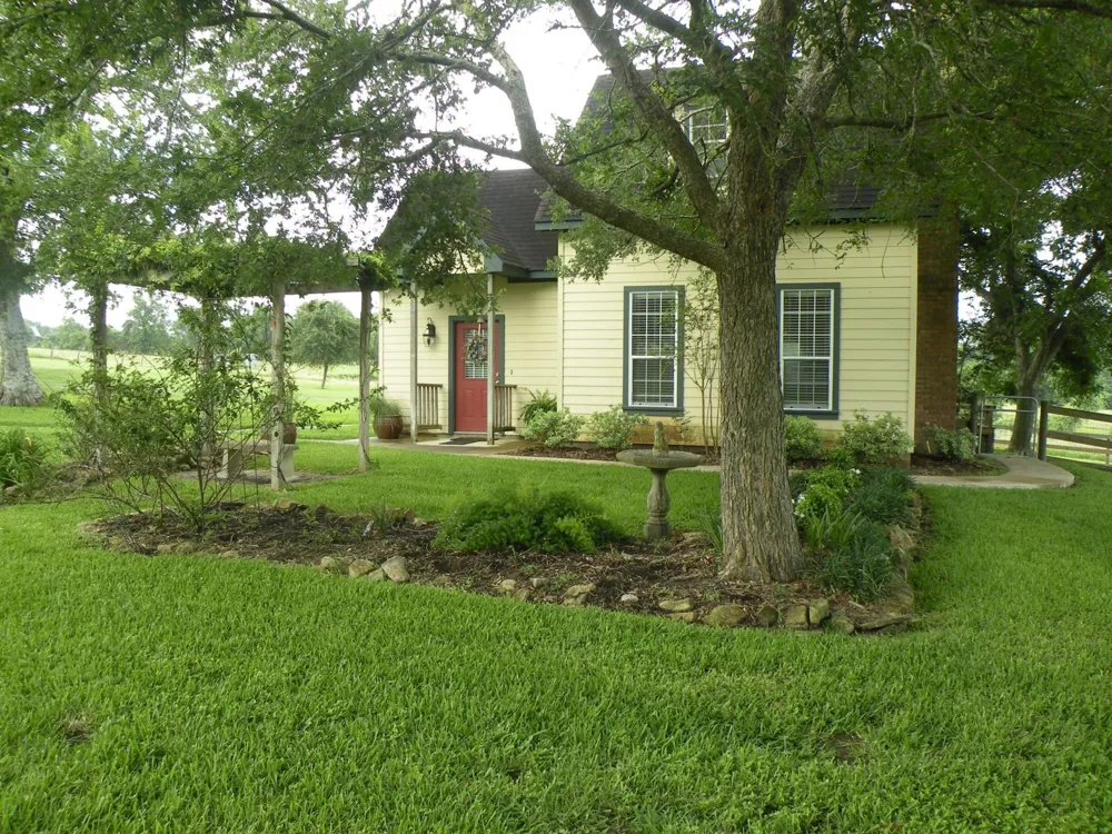 4077 Fm-949 Sealy, TX 77474