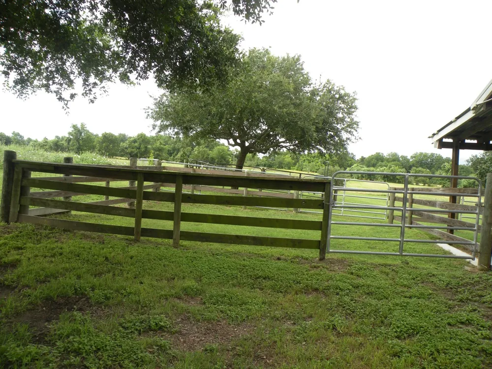 4077 Fm-949 Sealy, TX 77474