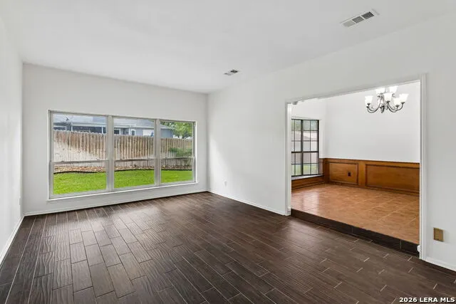 8706 Golden View Windcrest, TX 78239