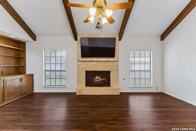 8706 Golden View Windcrest, TX 78239