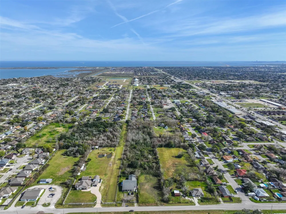 29th St Texas City, TX 77590