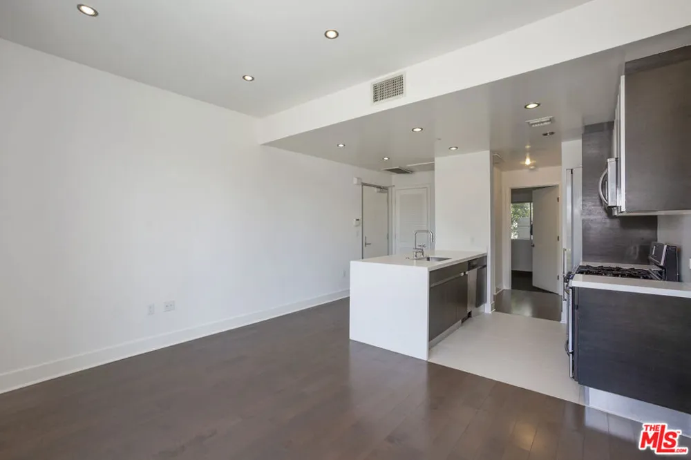 7857 W Manchester Avenue #110 Playa del Rey, CA 90293
