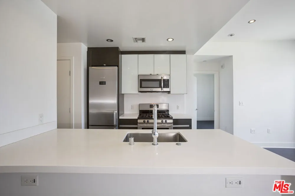 7857 W Manchester Avenue #110 Playa del Rey, CA 90293