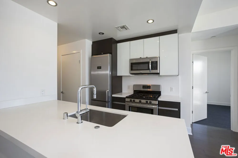 7857 W Manchester Avenue #110 Playa del Rey, CA 90293