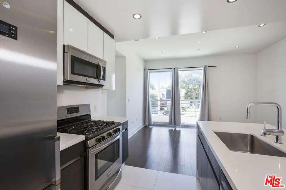 7857 W Manchester Avenue #110 Playa del Rey, CA 90293