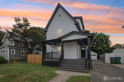 23 Morse Avenue