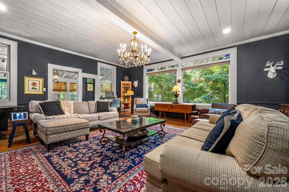 415 E Lakeshore Drive Landrum, SC 29356