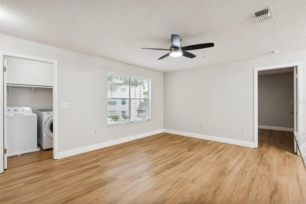 956 SALT POND PLACE #204 Altamonte Springs, FL 32714