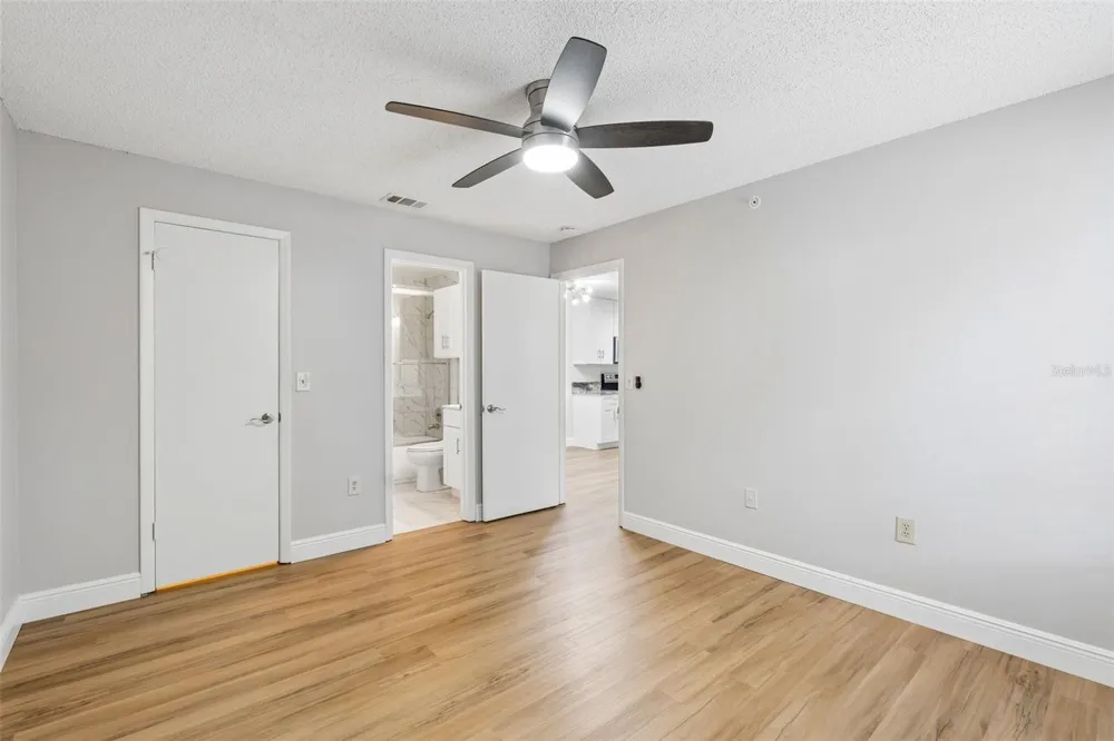 956 SALT POND PLACE #204 Altamonte Springs, FL 32714