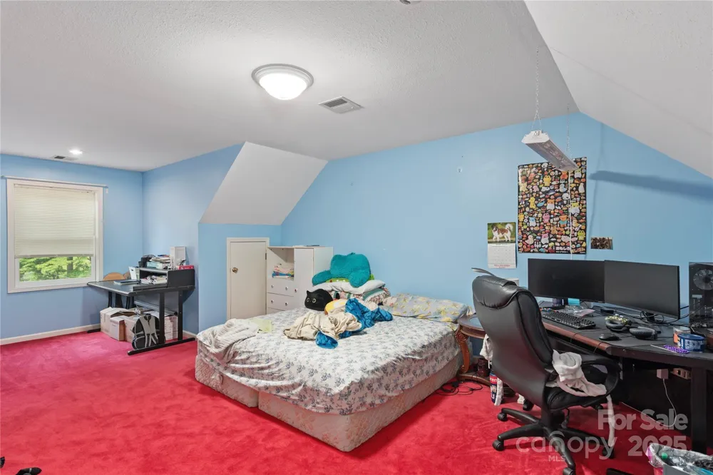 98 Choga Ridge Whittier, NC 28789