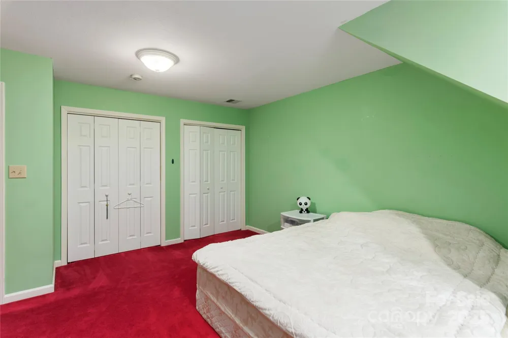 98 Choga Ridge Whittier, NC 28789