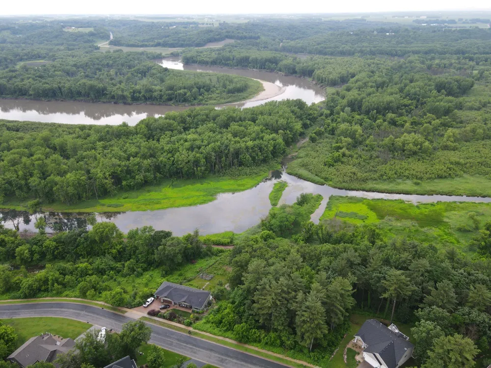 925 Riverview Lane Belle Plaine, MN 56011