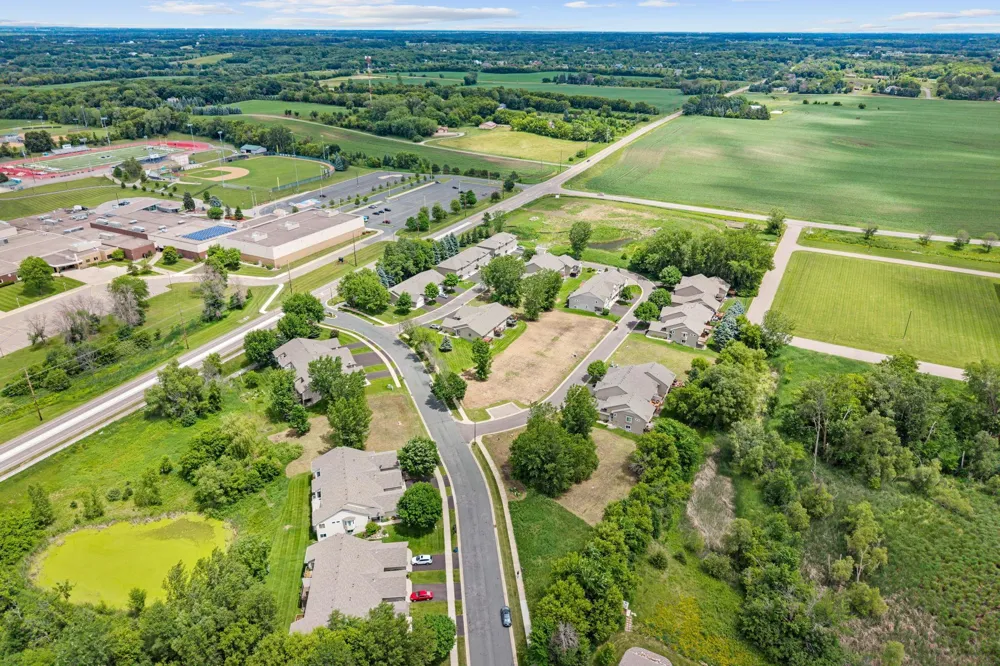 7624 Red Fox Trail Greenfield, MN 55373