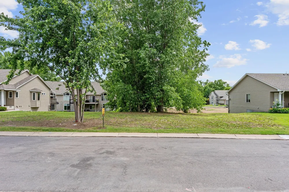 7627 Fox Creek Court Greenfield, MN 55373