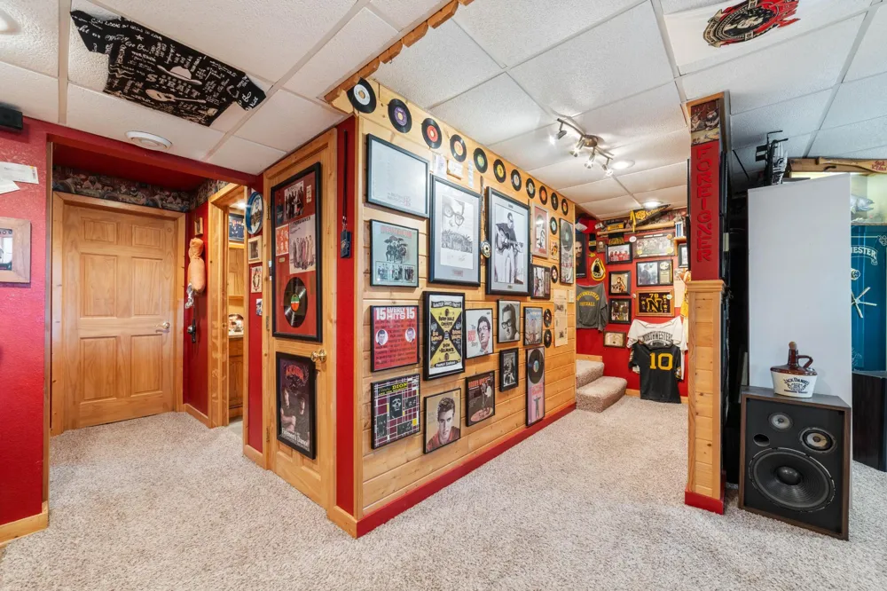 11911 E Rowe Road Lake Nebagamon, WI 54849