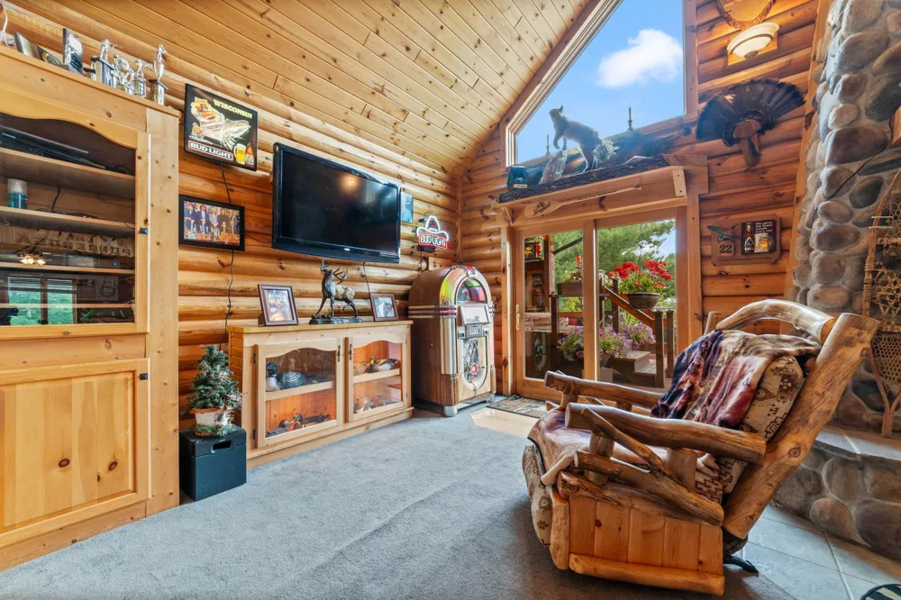 11911 E Rowe Road Lake Nebagamon, WI 54849