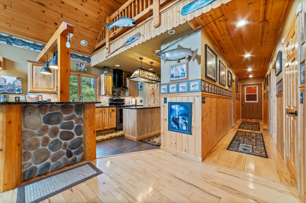 11911 E Rowe Road Lake Nebagamon, WI 54849
