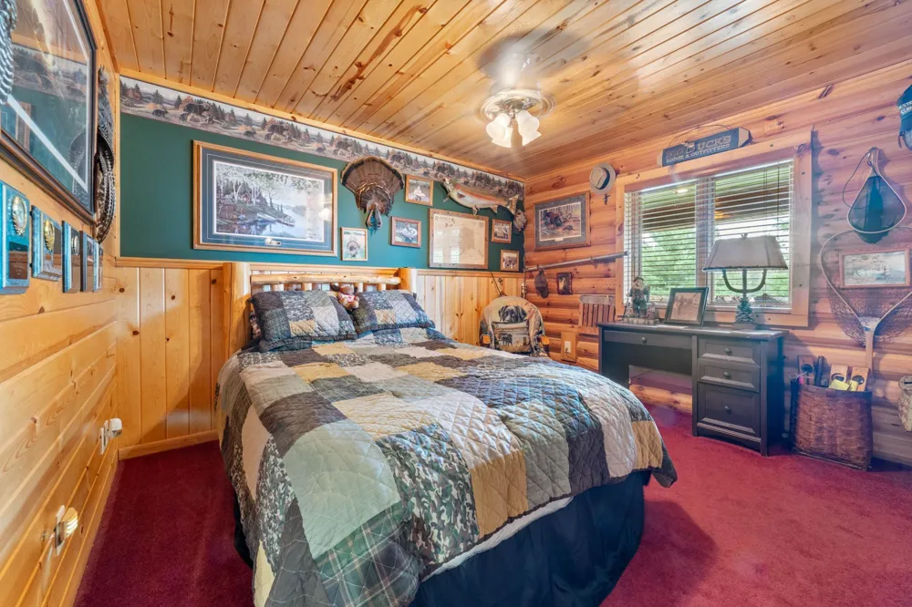 11911 E Rowe Road Lake Nebagamon, WI 54849